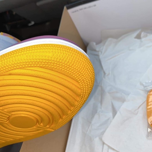 Jordan 1 men size 10 - Picture 3 of 4